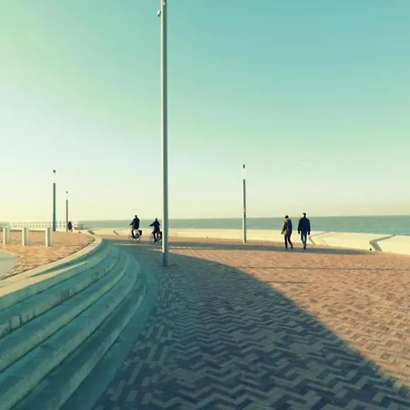 Cozy By The North Sea, Cleaning Included *